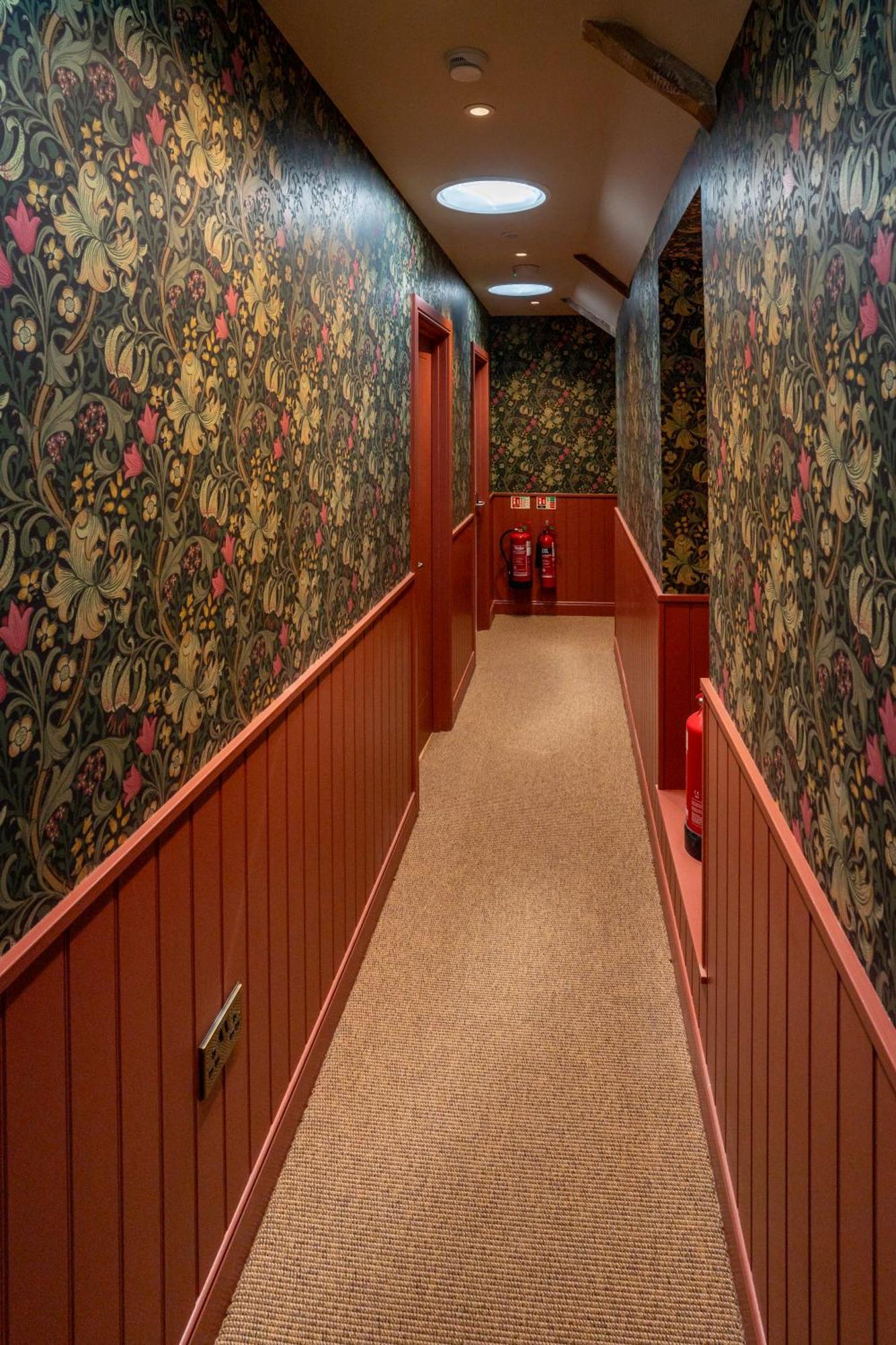 The Mitre Inn Гластонбери Экстерьер фото